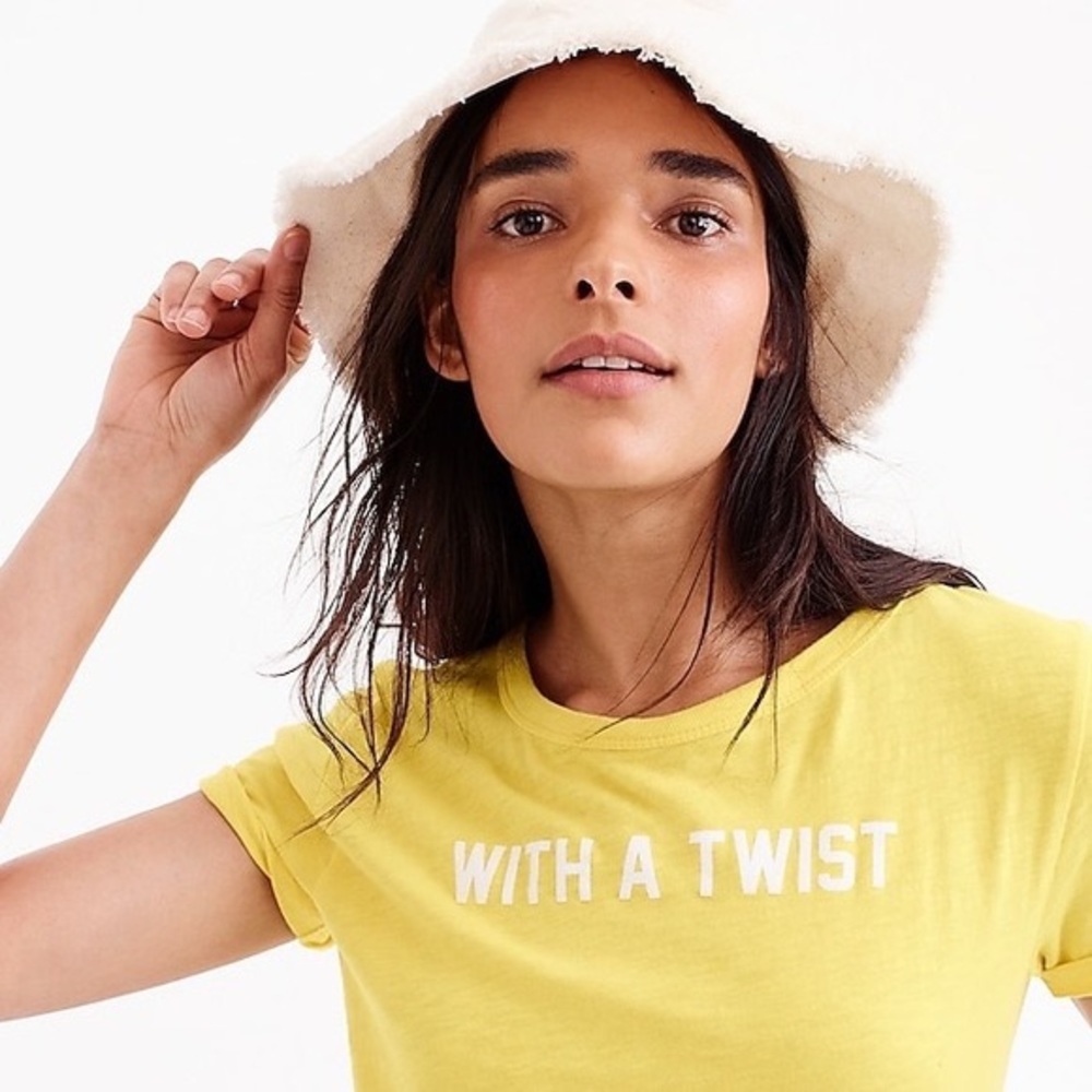 NWT J. Crew “with a twist” lemon 🍋 tee